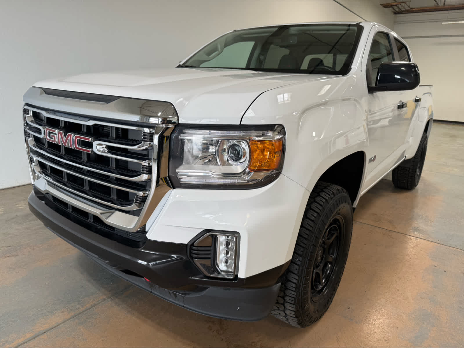 2022 GMC Canyon AT4 - Cloth