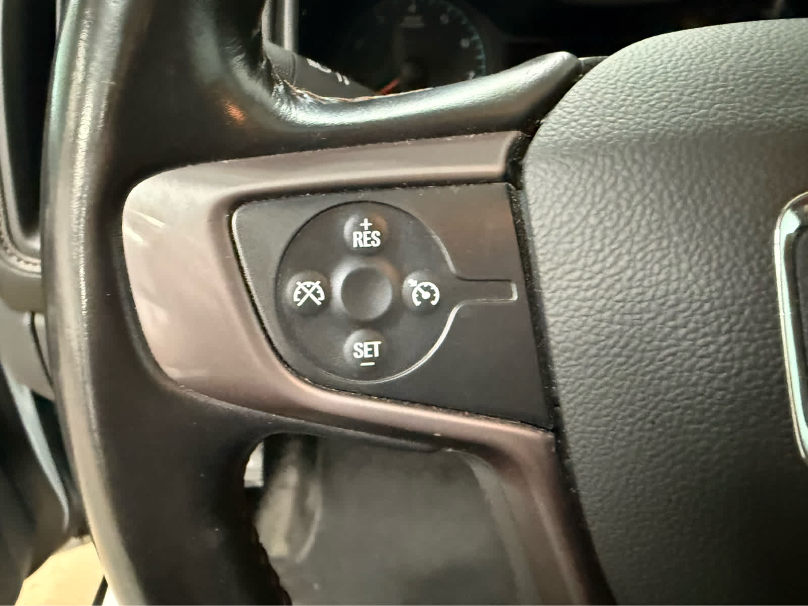 2022 GMC Canyon AT4 - Cloth