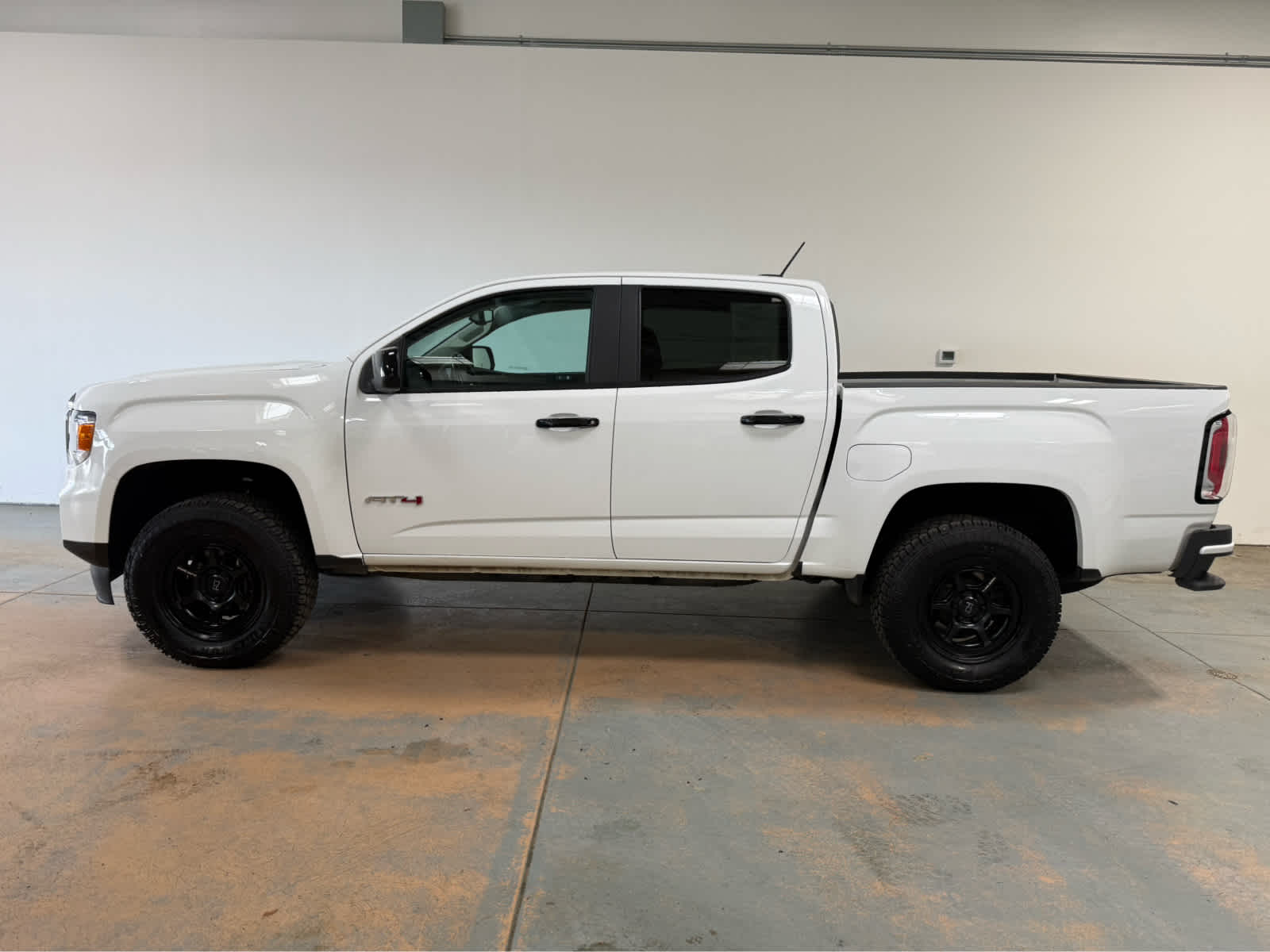 2022 GMC Canyon AT4 - Cloth