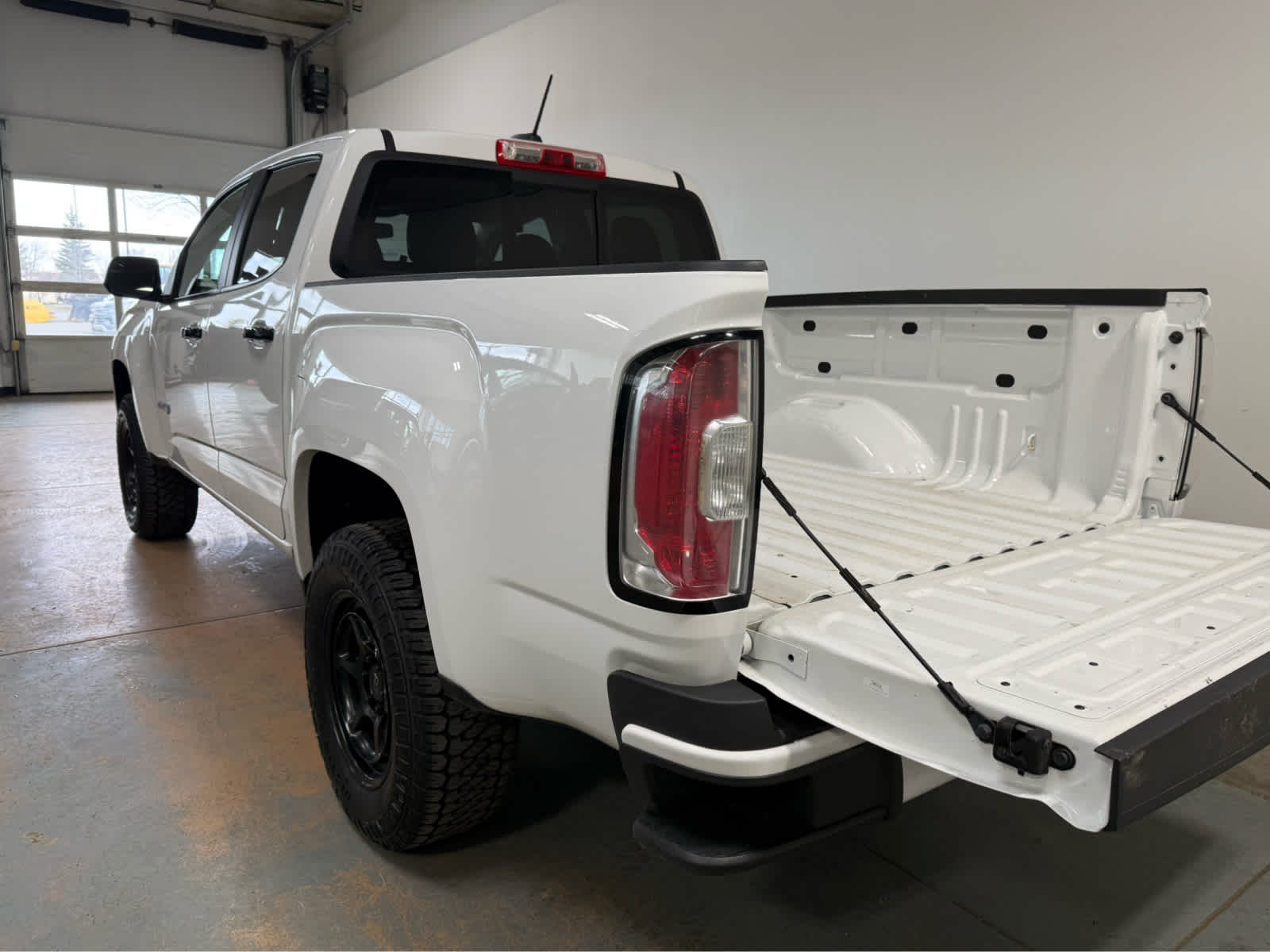 2022 GMC Canyon AT4 - Cloth