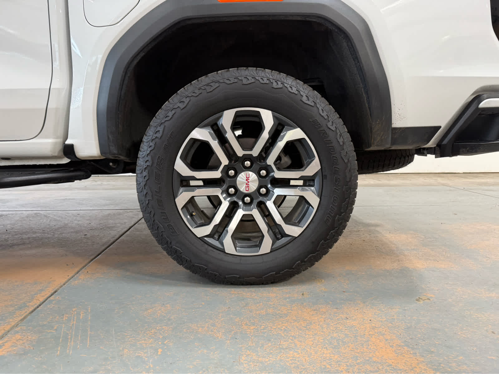2024 GMC Canyon AT4