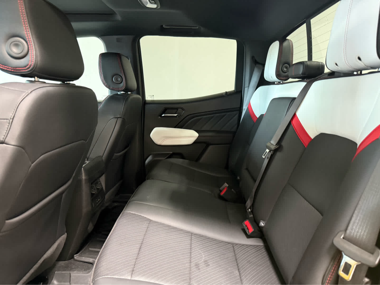 2024 GMC Canyon AT4X