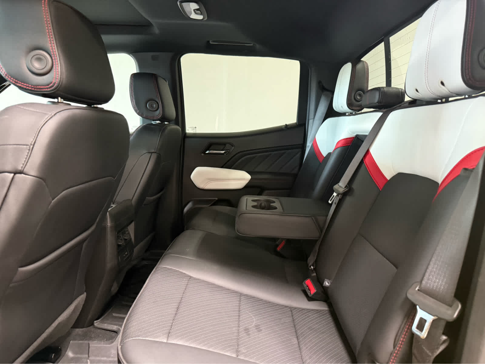2024 GMC Canyon AT4X