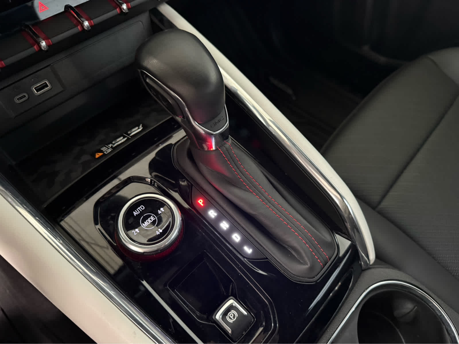 2024 GMC Canyon AT4X