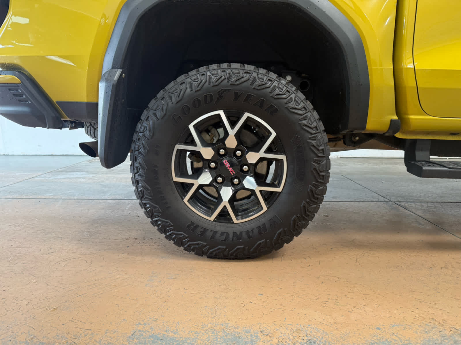 2024 GMC Canyon AT4X