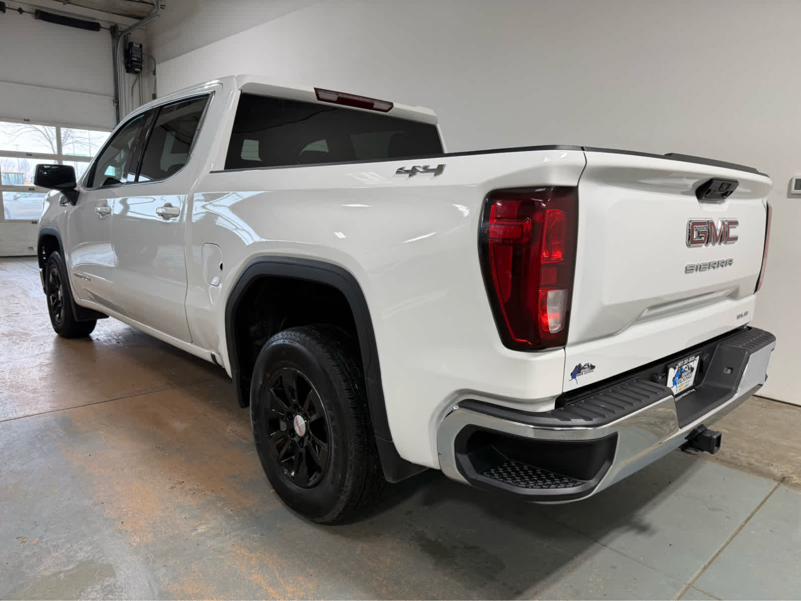 2023 GMC Sierra 1500 SLE