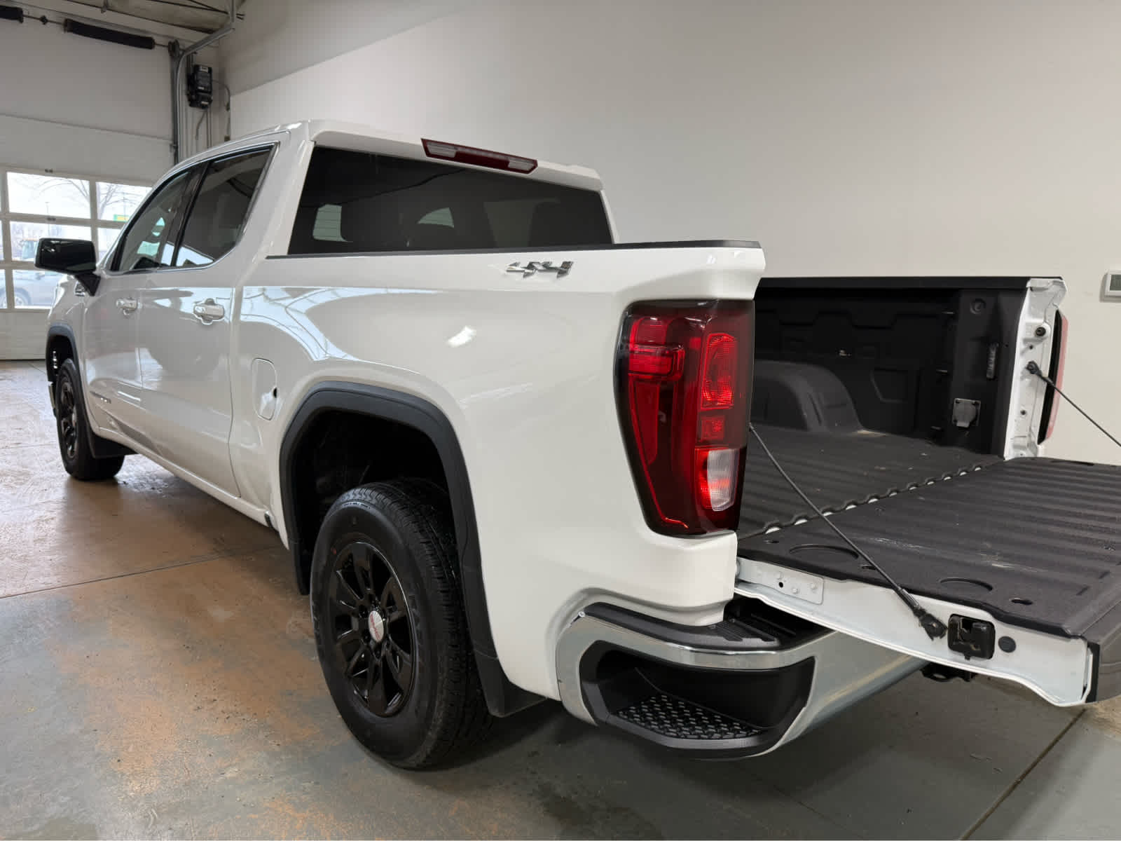 2023 GMC Sierra 1500 SLE