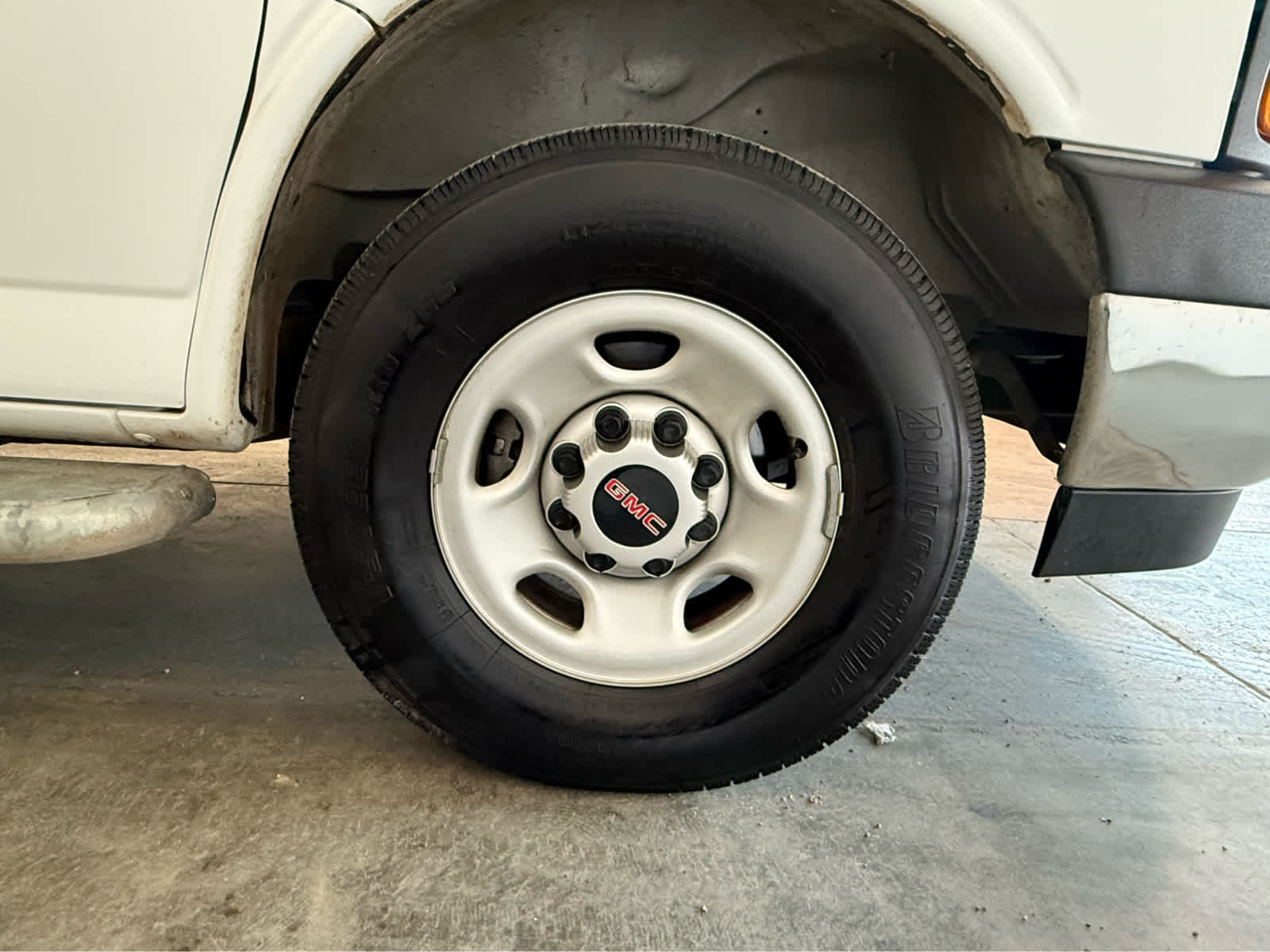 2024 GMC Savana Cargo 2500 Work Van