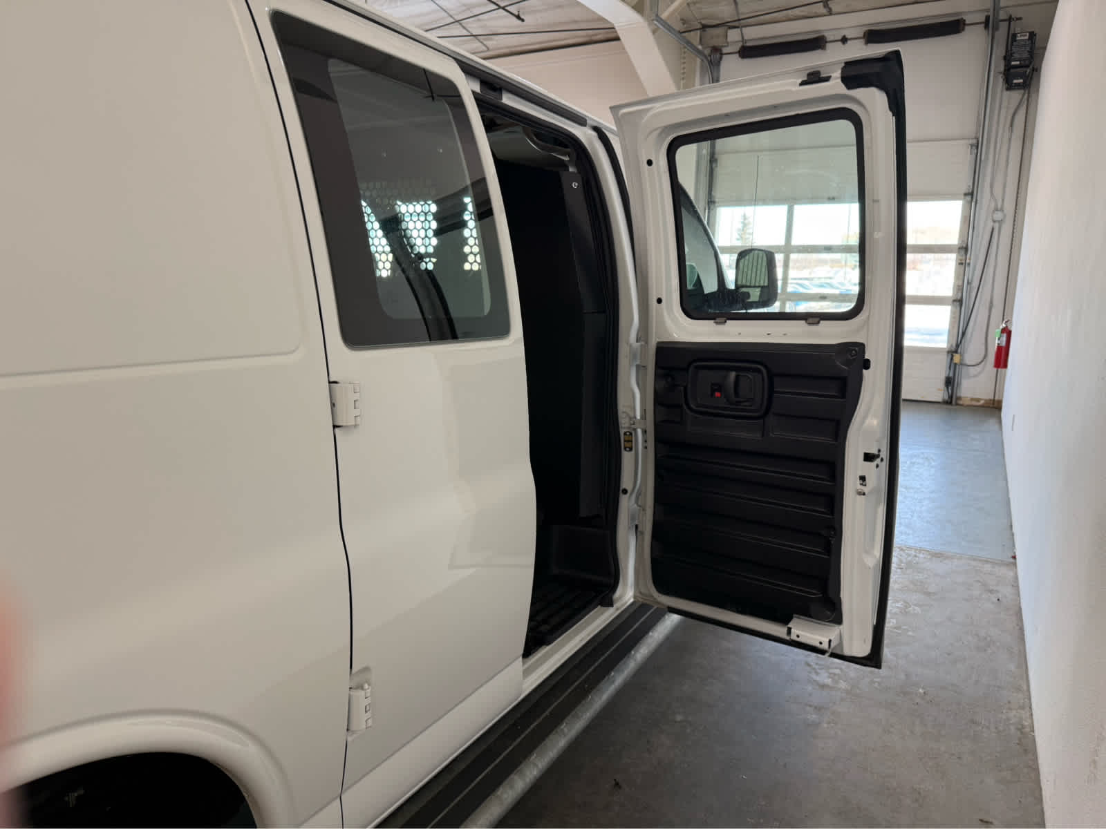 2024 GMC Savana Cargo 2500 Work Van