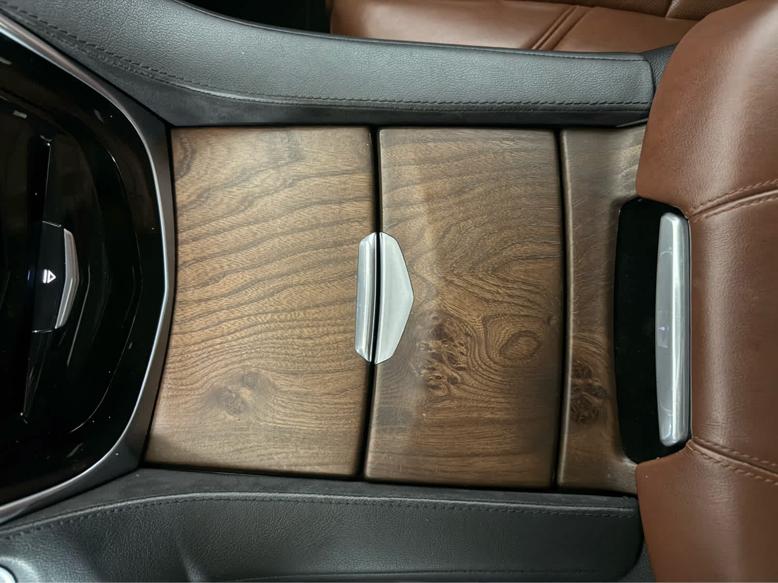 2020 Cadillac Escalade Premium Luxury