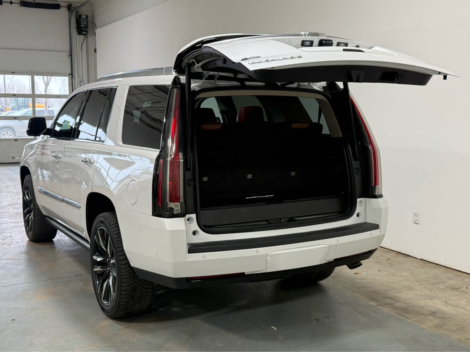 2020 Cadillac Escalade Premium Luxury