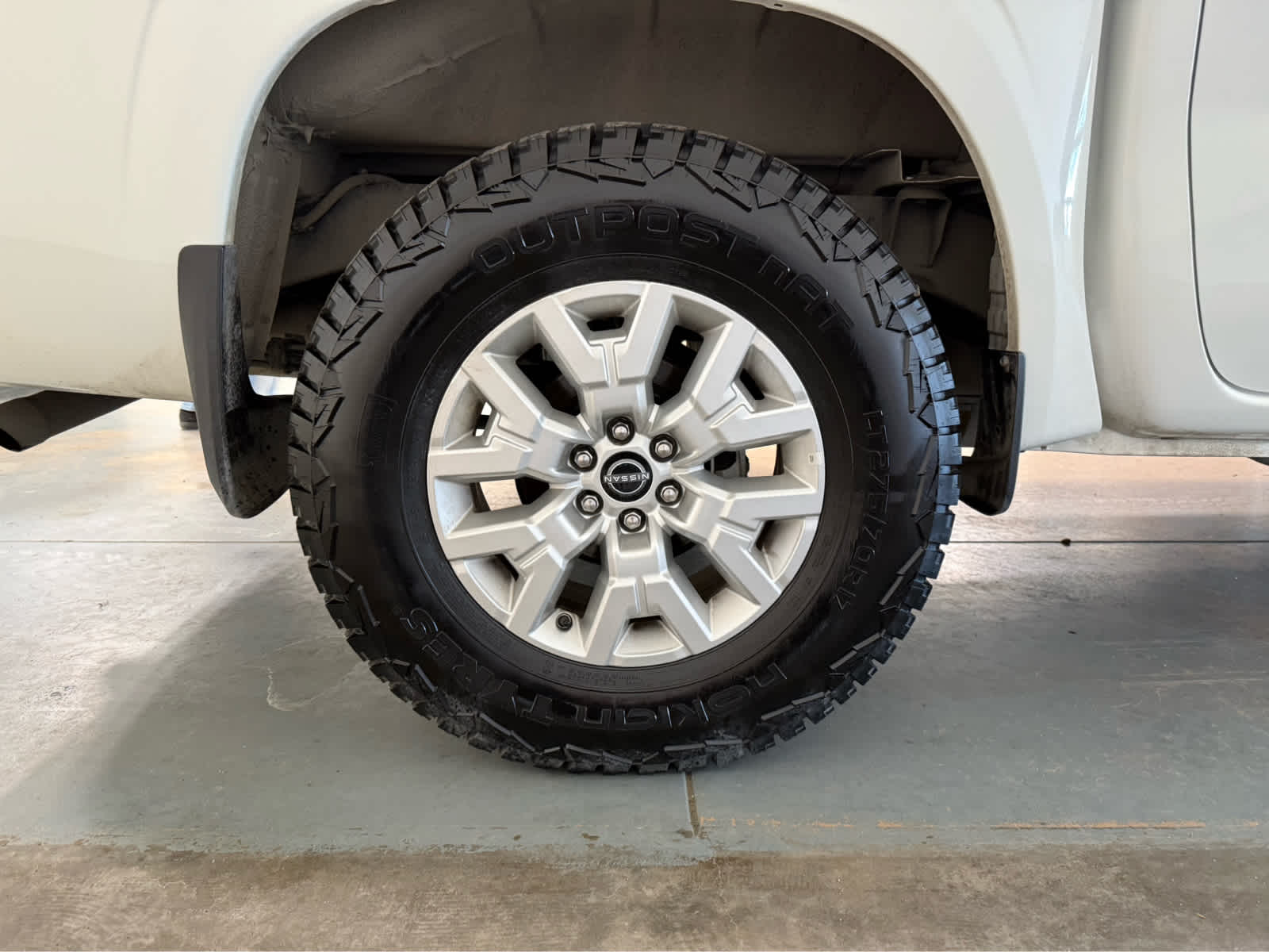 2023 Nissan Frontier SV