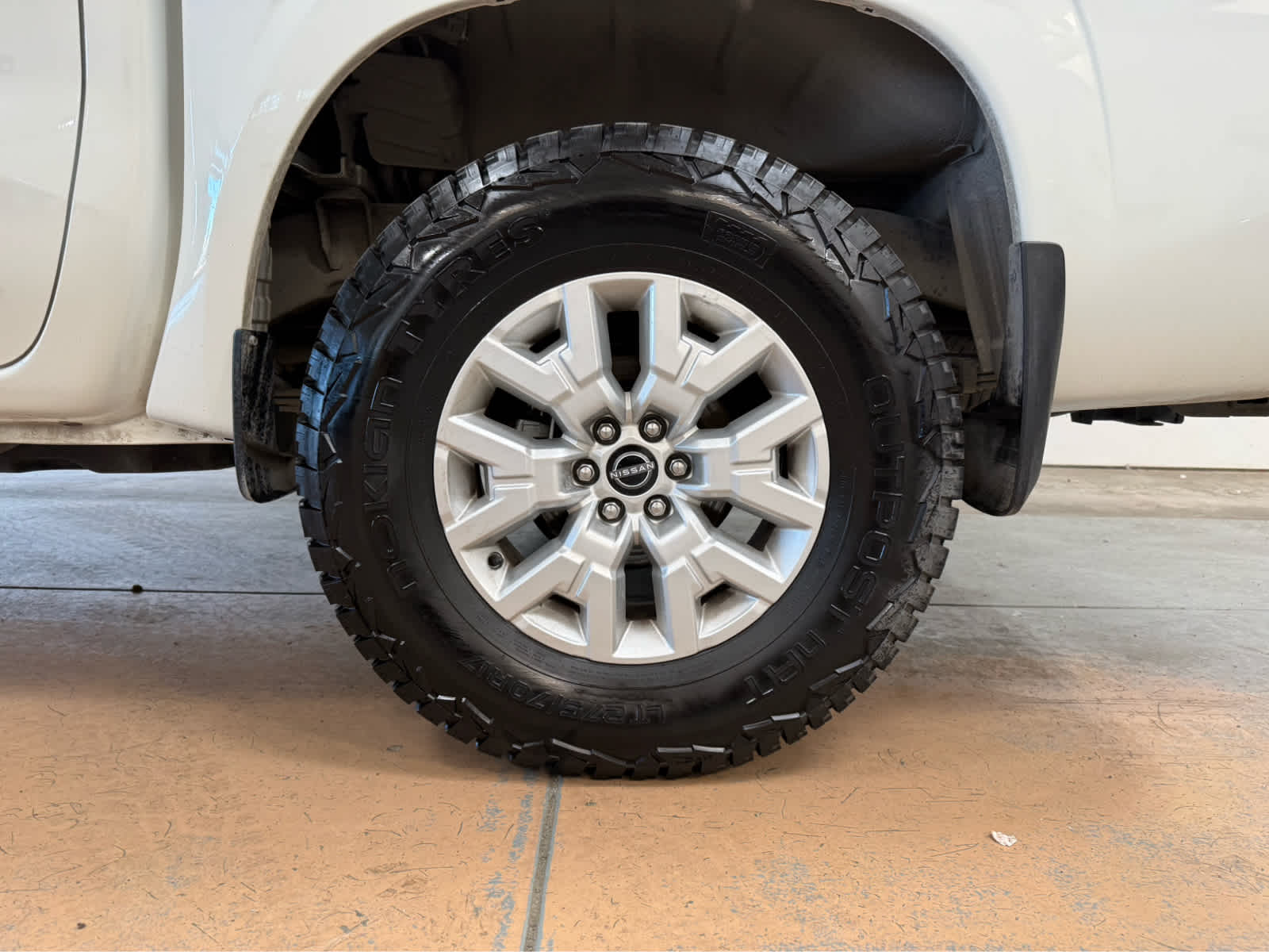 2023 Nissan Frontier SV