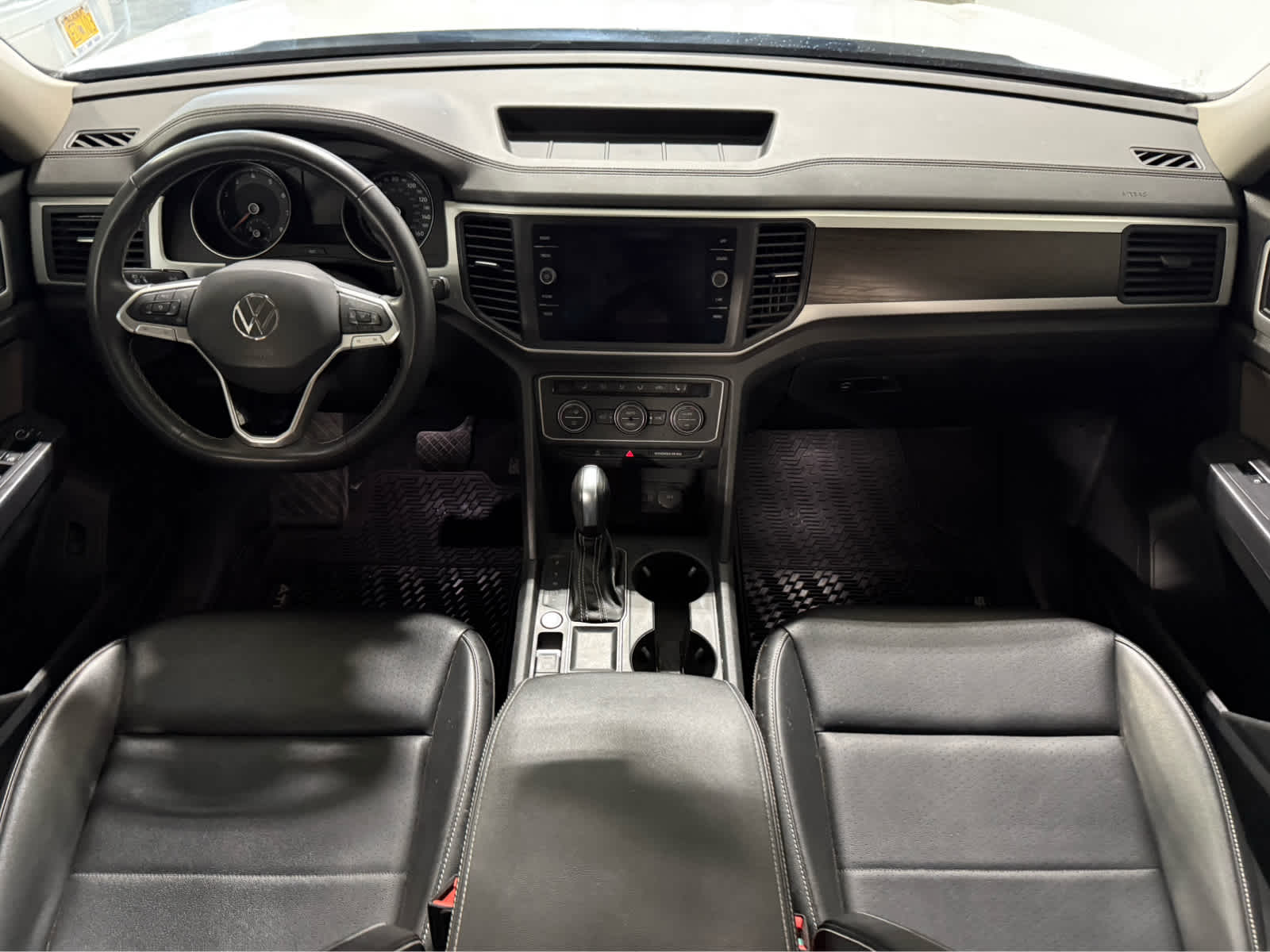 2021 Volkswagen Atlas 3.6L V6 SE w/Technology