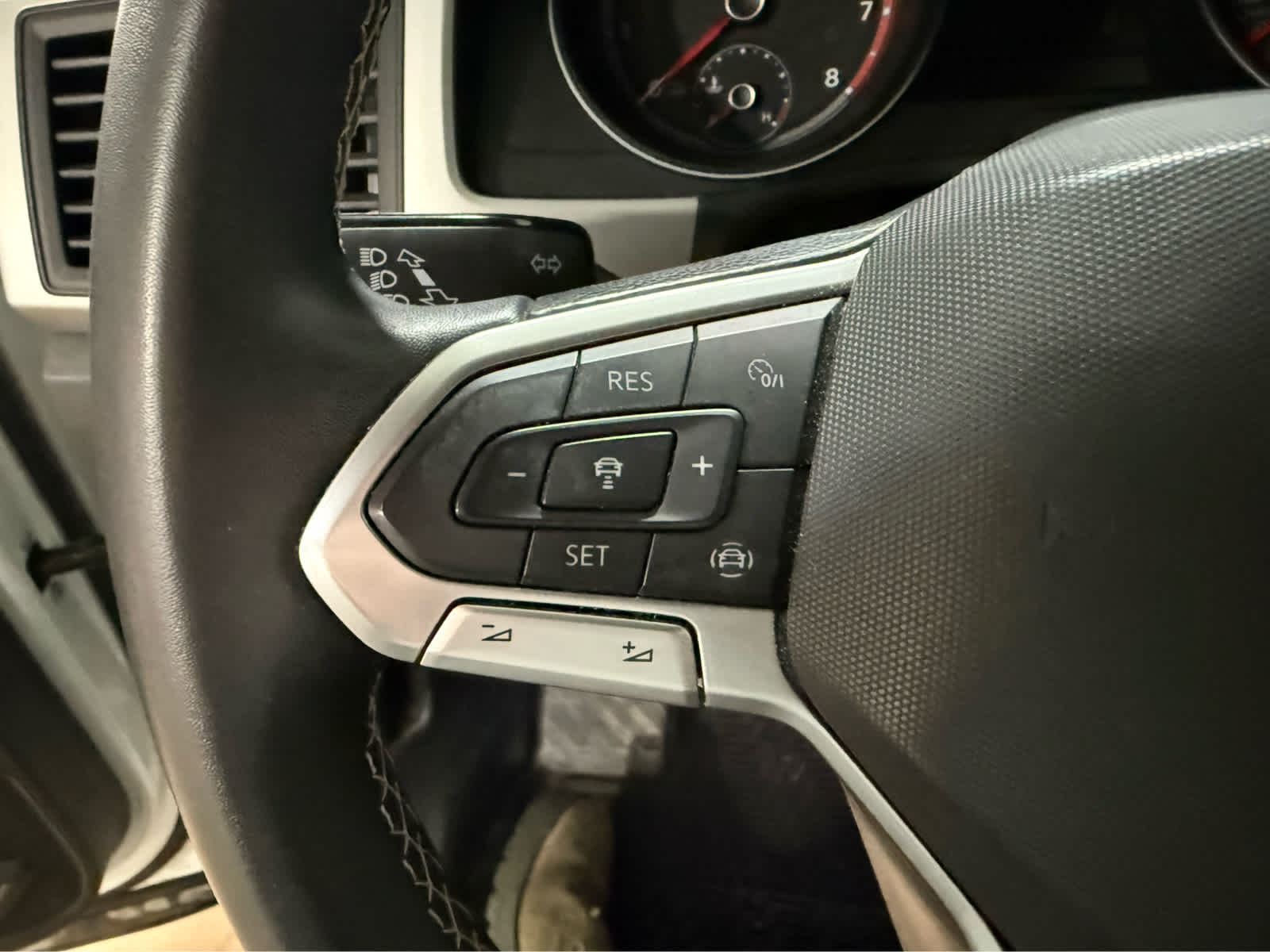 2021 Volkswagen Atlas 3.6L V6 SE w/Technology