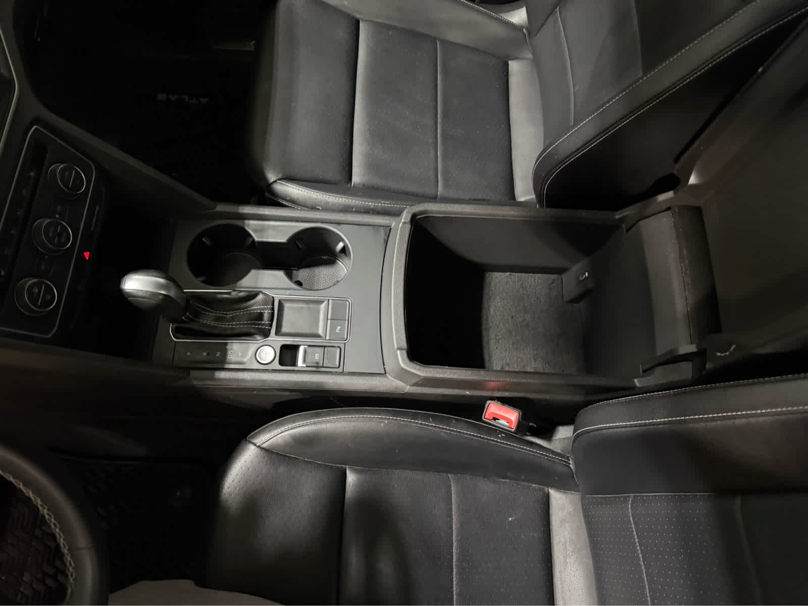 2021 Volkswagen Atlas 3.6L V6 SE w/Technology