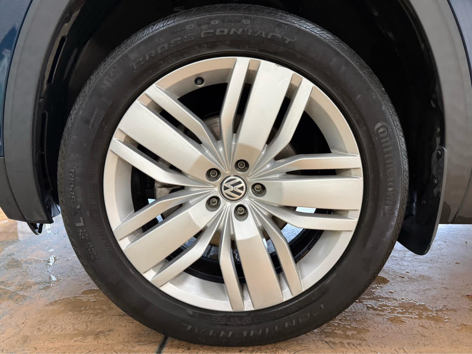 2018 Volkswagen Atlas 3.6L V6 SEL Premium