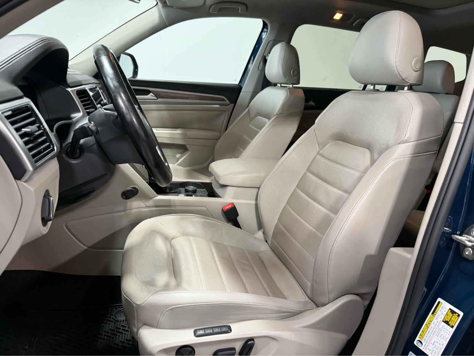 2018 Volkswagen Atlas 3.6L V6 SEL Premium