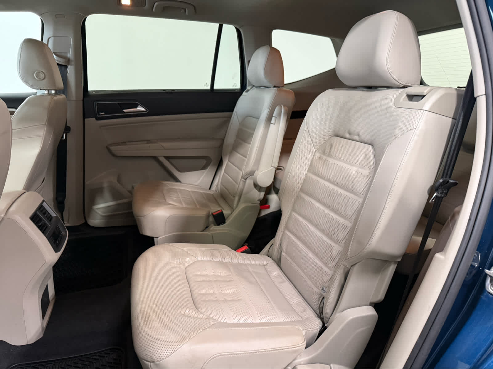2018 Volkswagen Atlas 3.6L V6 SEL Premium