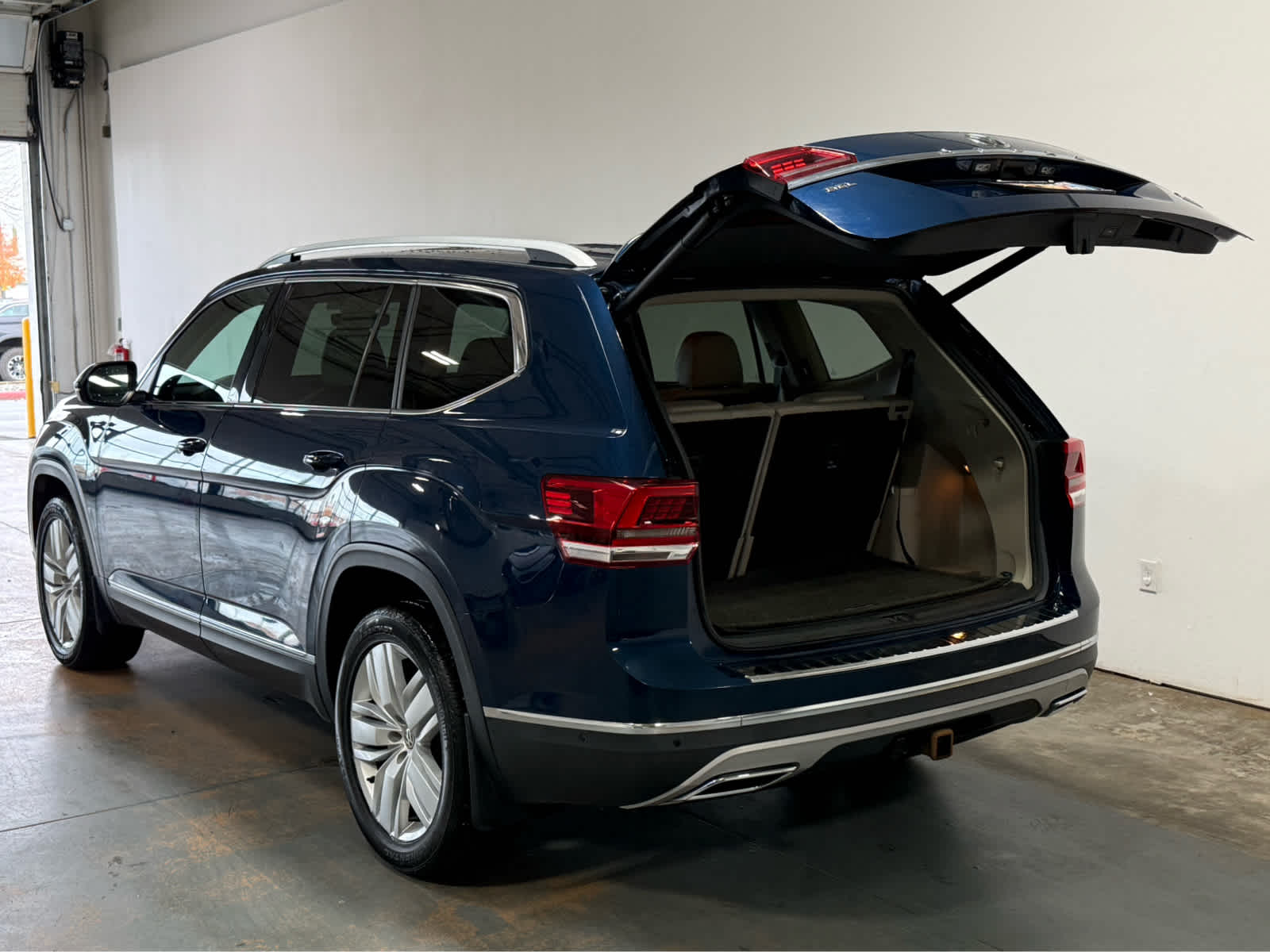 2018 Volkswagen Atlas 3.6L V6 SEL Premium