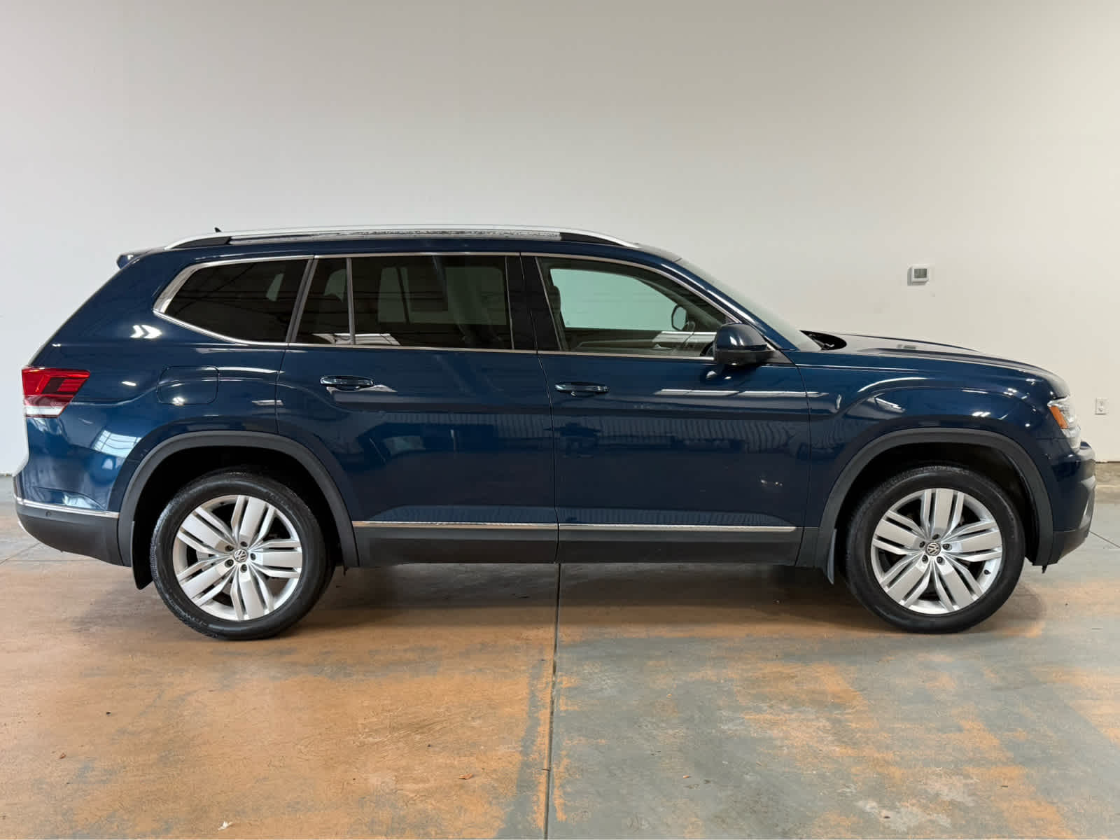 2018 Volkswagen Atlas 3.6L V6 SEL Premium