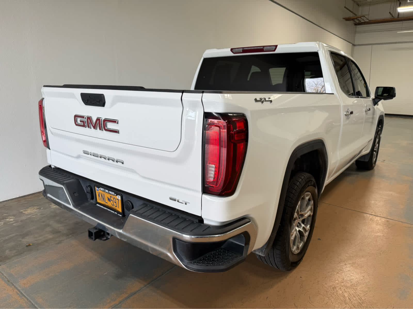 2025 GMC Sierra 1500 SLT
