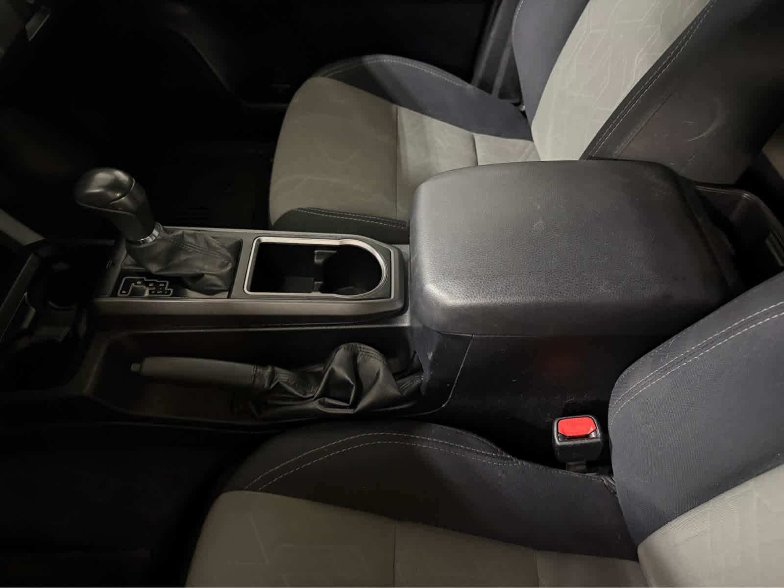 2022 Toyota Tacoma 4WD SR
