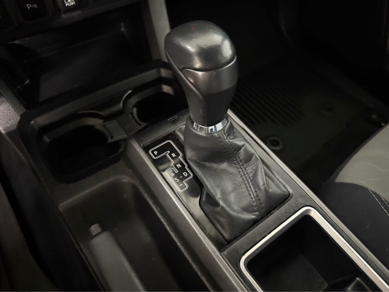 2022 Toyota Tacoma 4WD SR