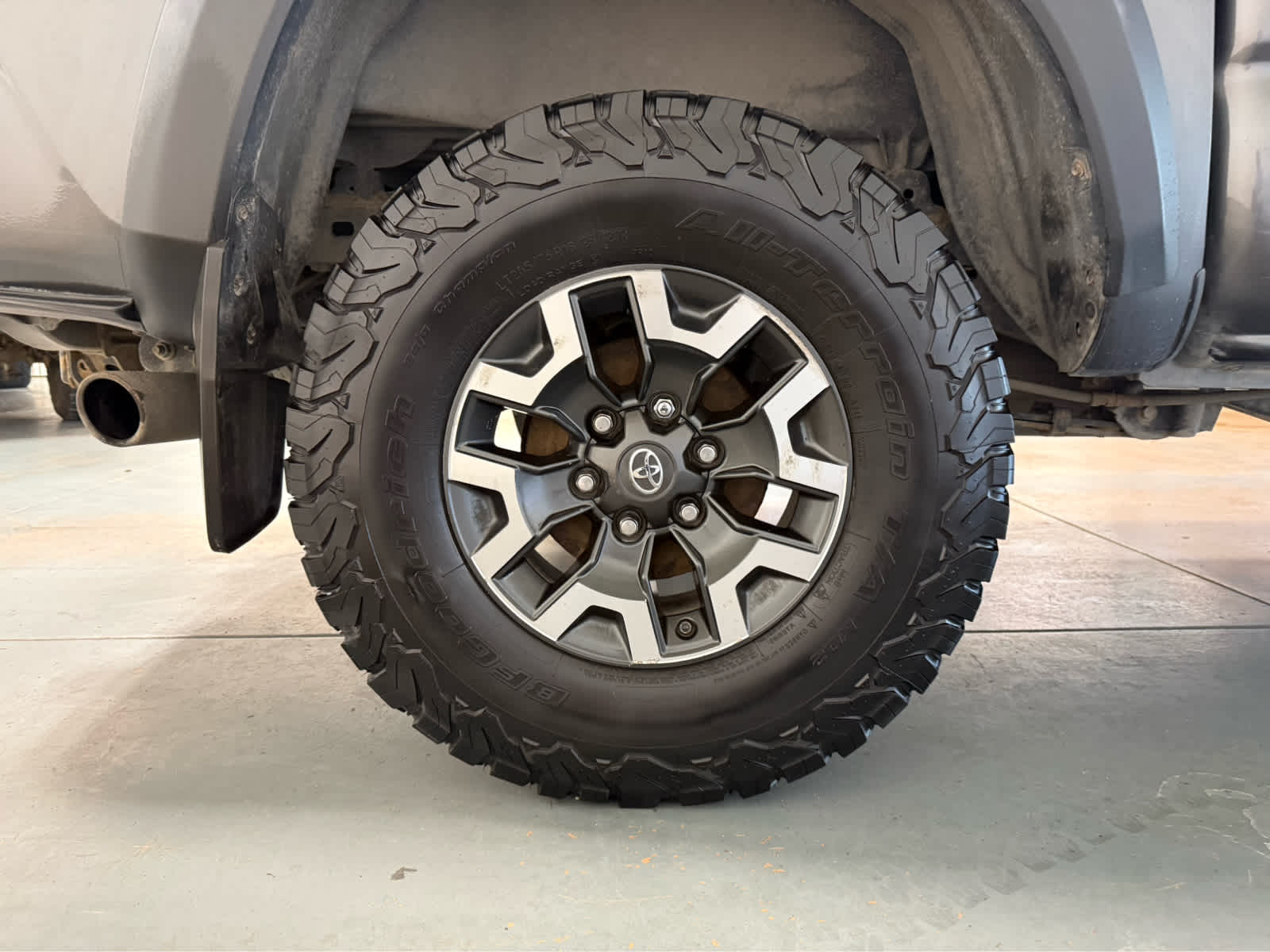 2017 Toyota Tacoma SR5