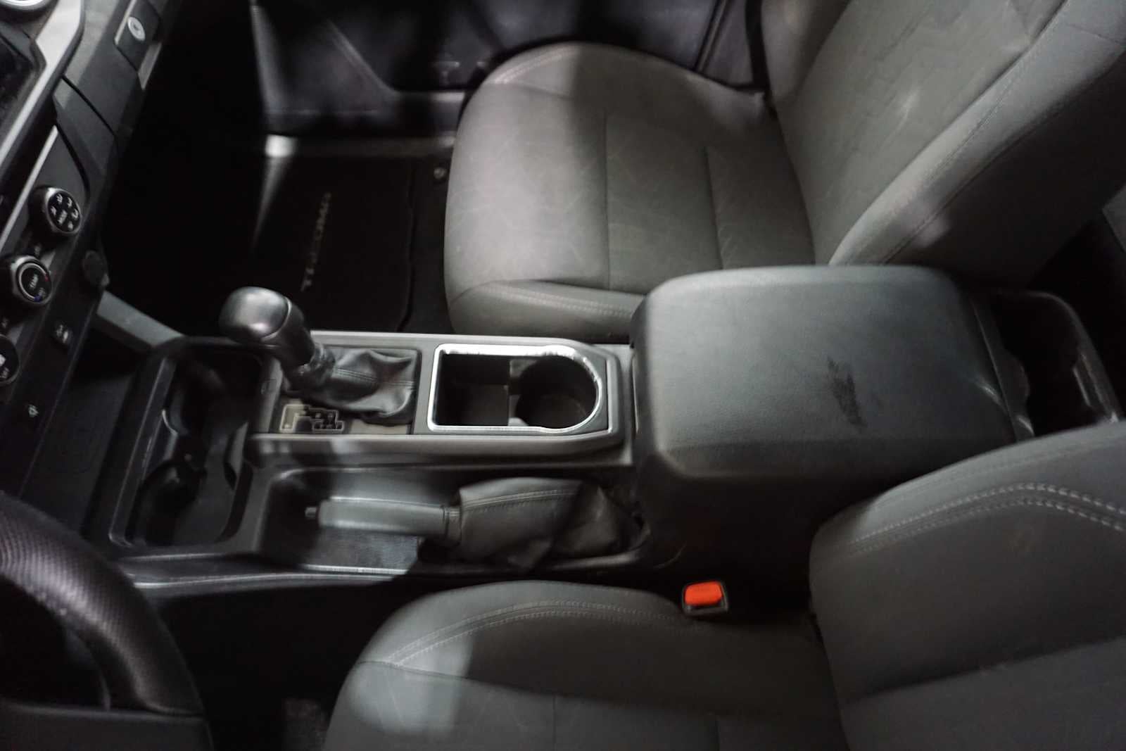 2016 Toyota Tacoma SR