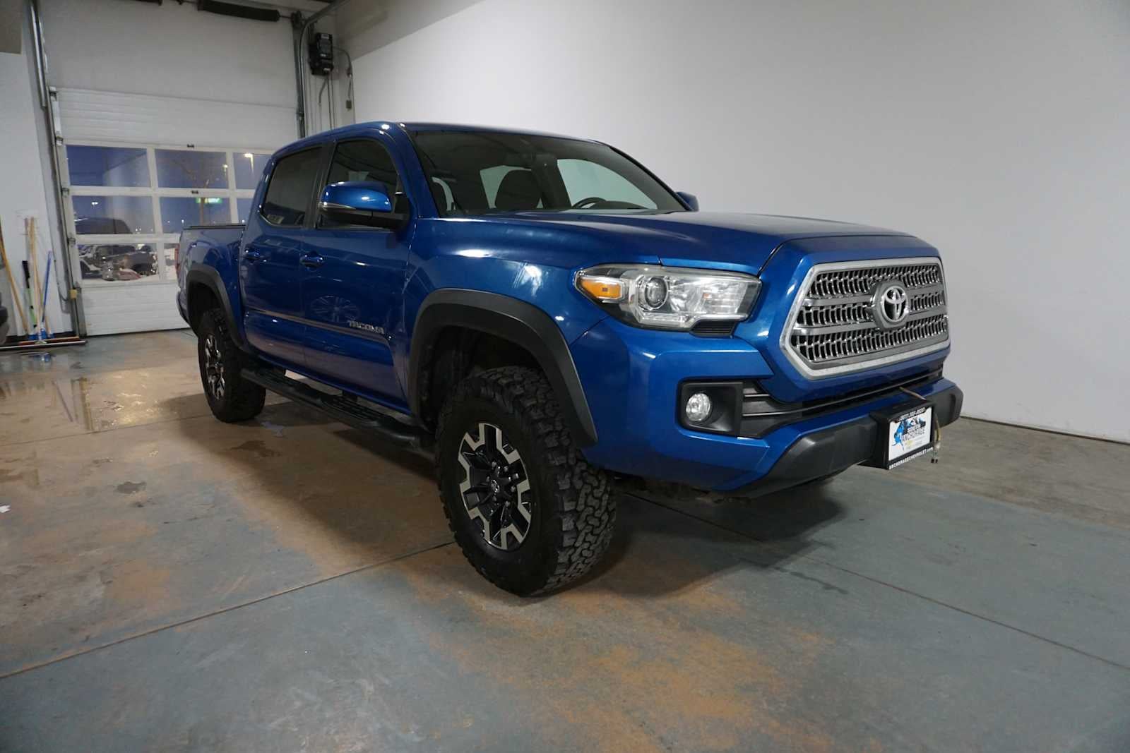 2016 Toyota Tacoma SR