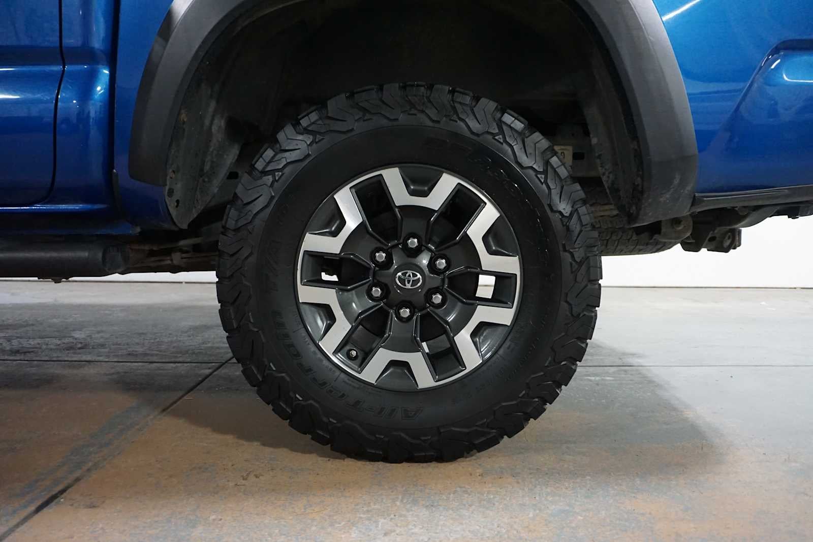 2016 Toyota Tacoma SR