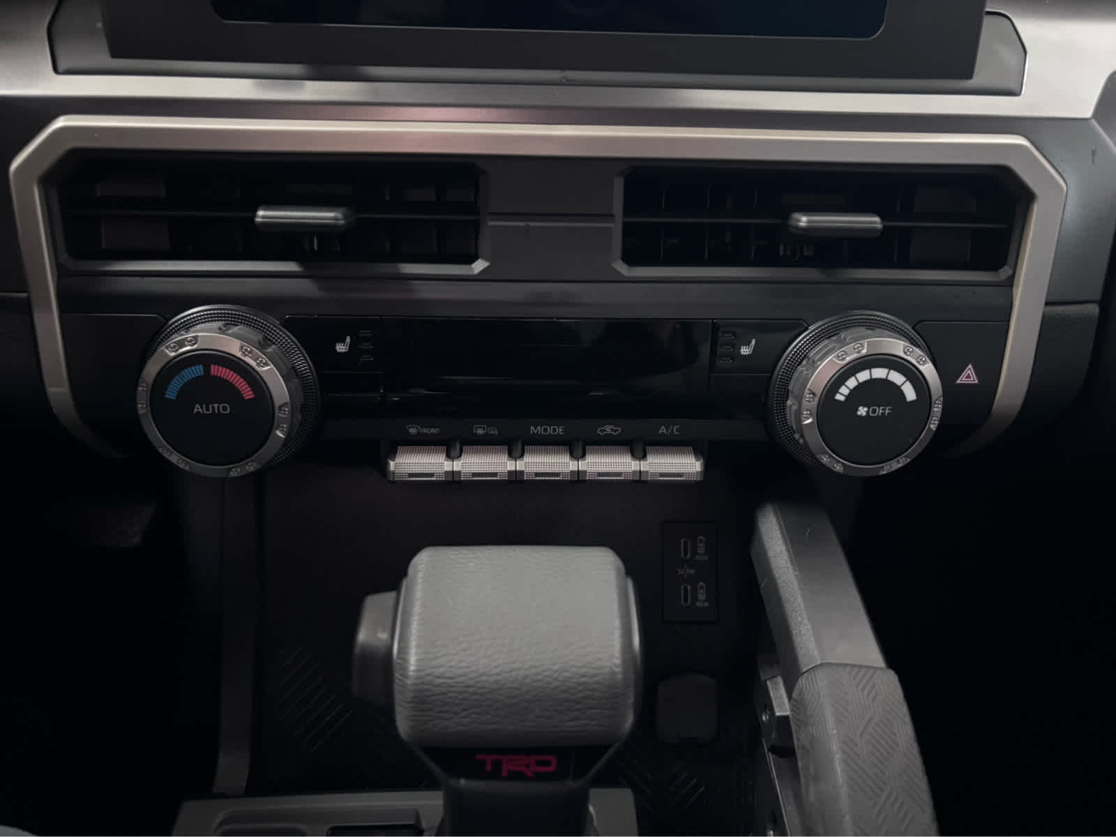 2025 Toyota Tacoma 4WD SR