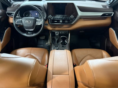 2022 Toyota Highlander Platinum