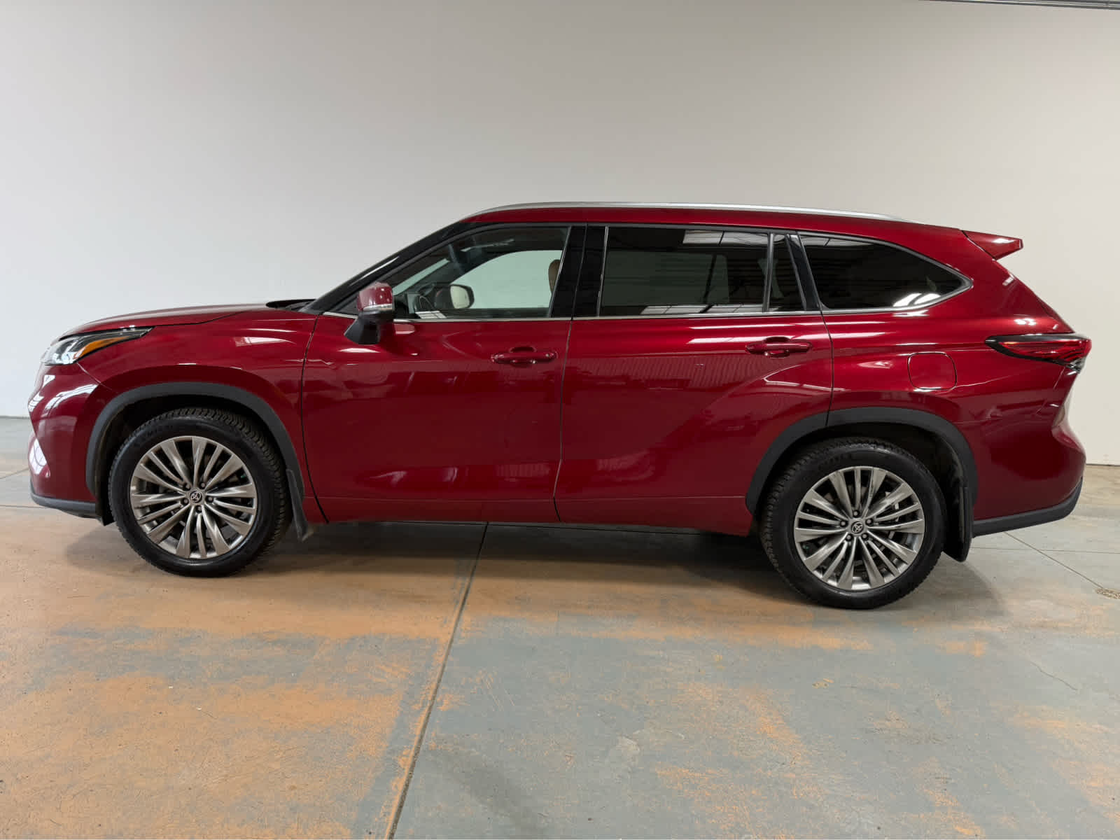 2022 Toyota Highlander Platinum