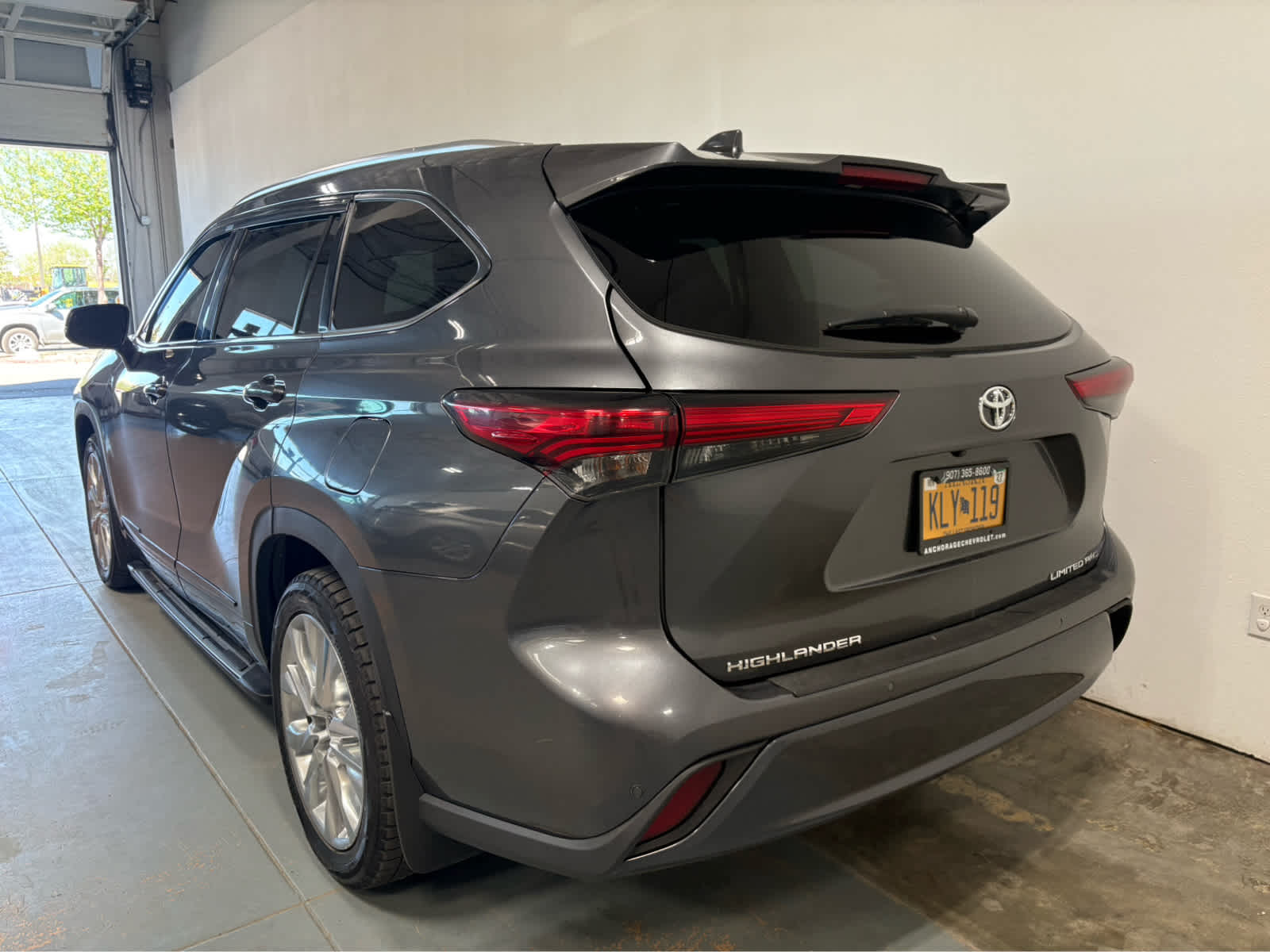 2023 Toyota Highlander L