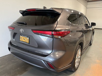 2023 Toyota Highlander L