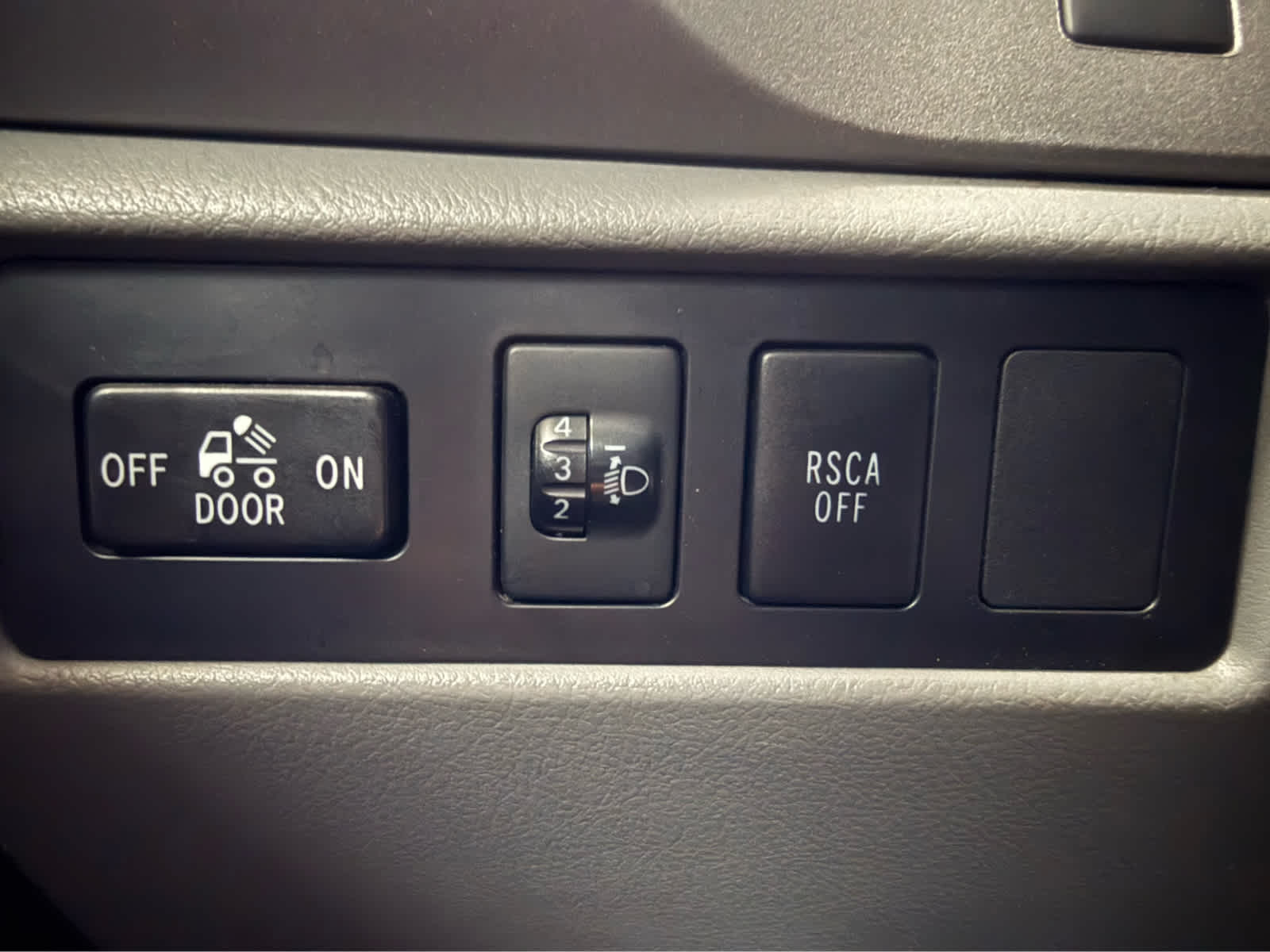 2013 Toyota Tundra 4WD Truck Grade