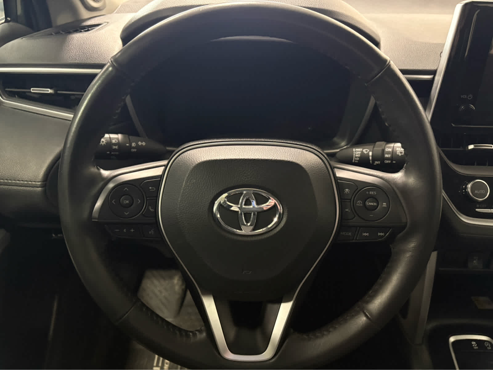 2023 Toyota Corolla Cross XLE