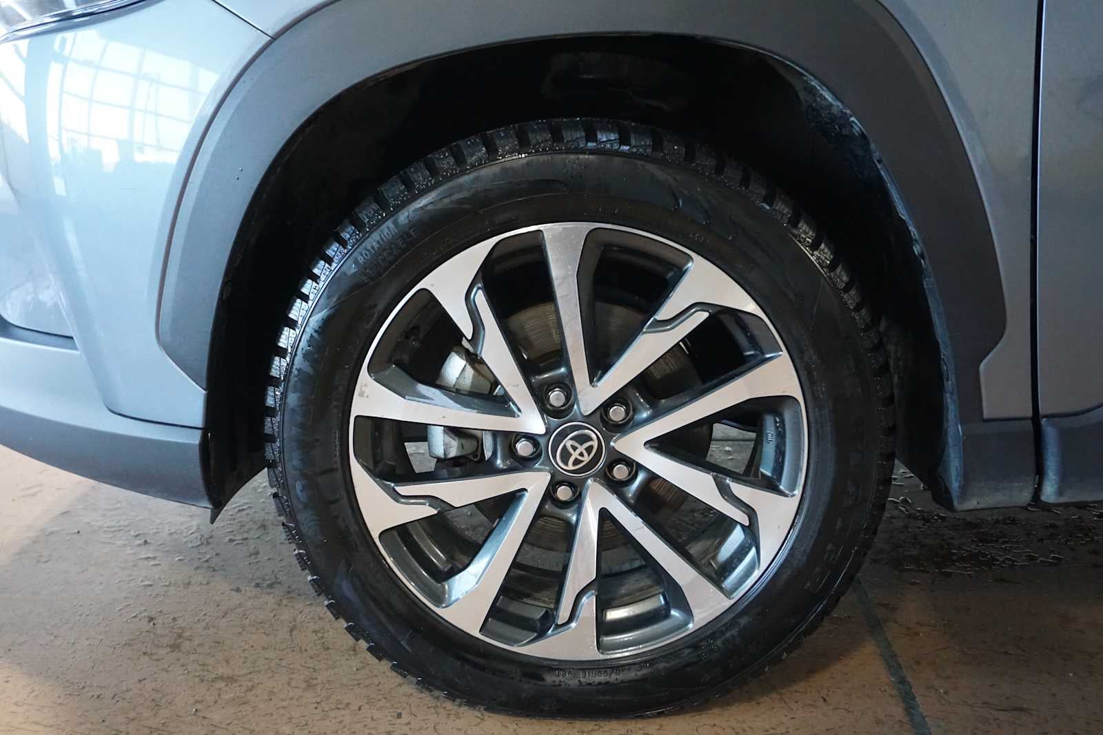 2023 Toyota Corolla Cross XLE