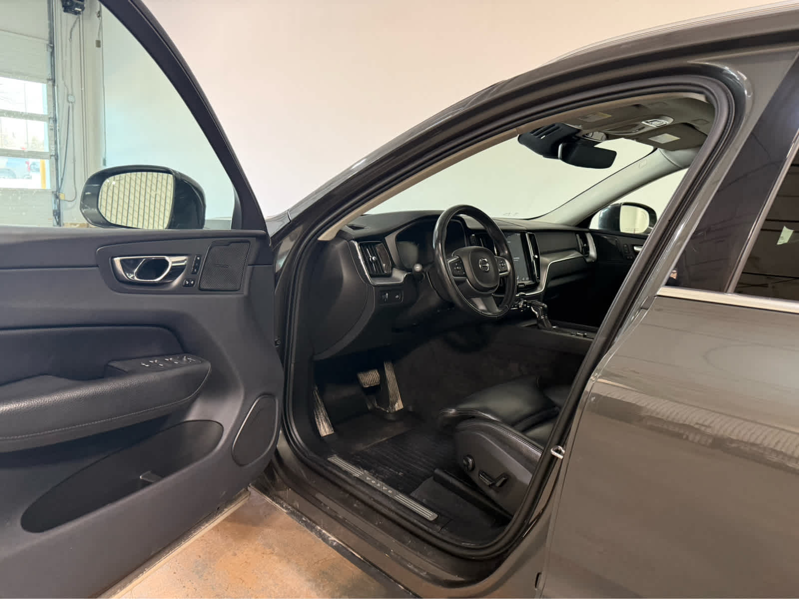 2019 Volvo XC60 Momentum