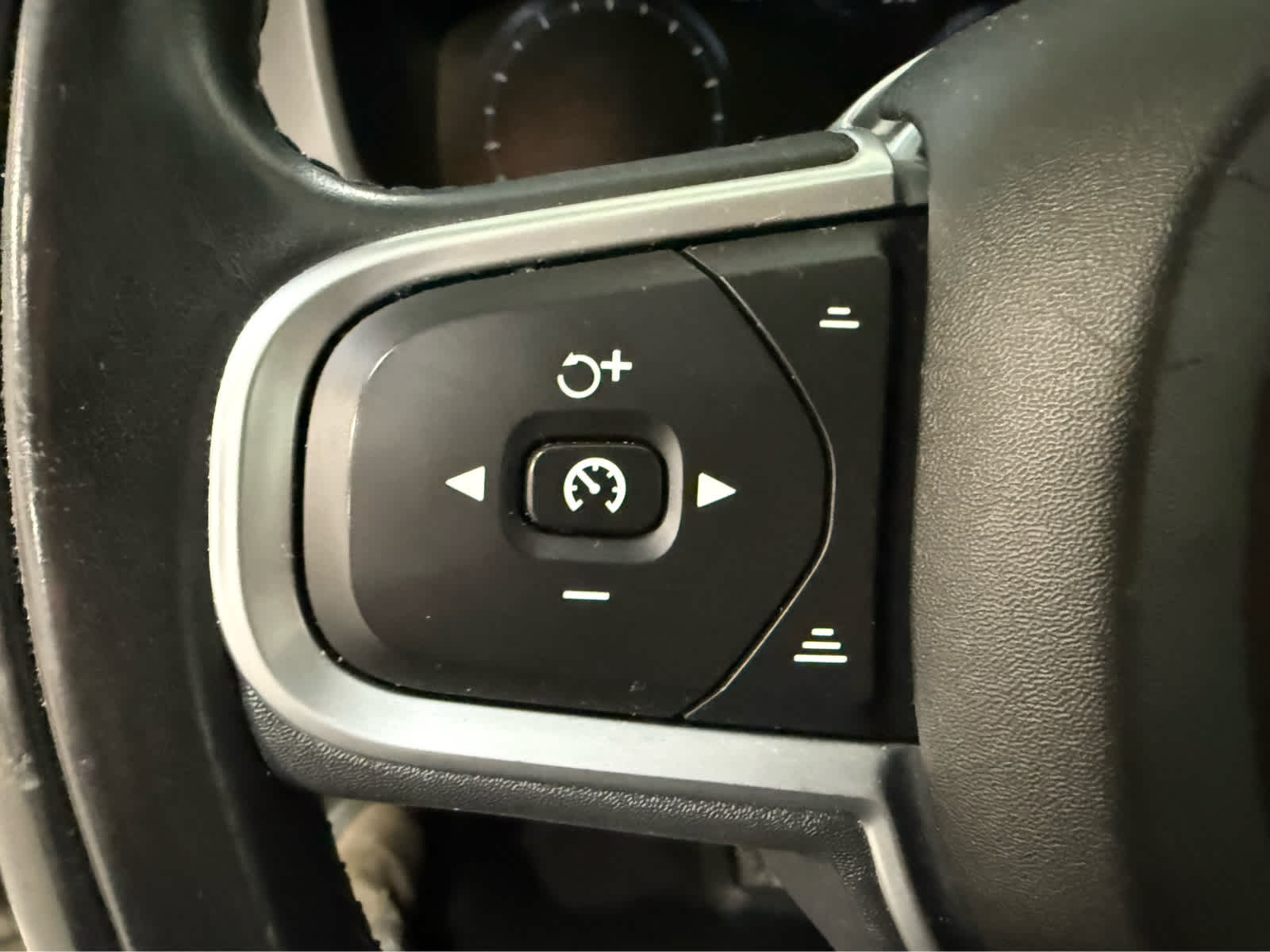 2019 Volvo XC60 Momentum