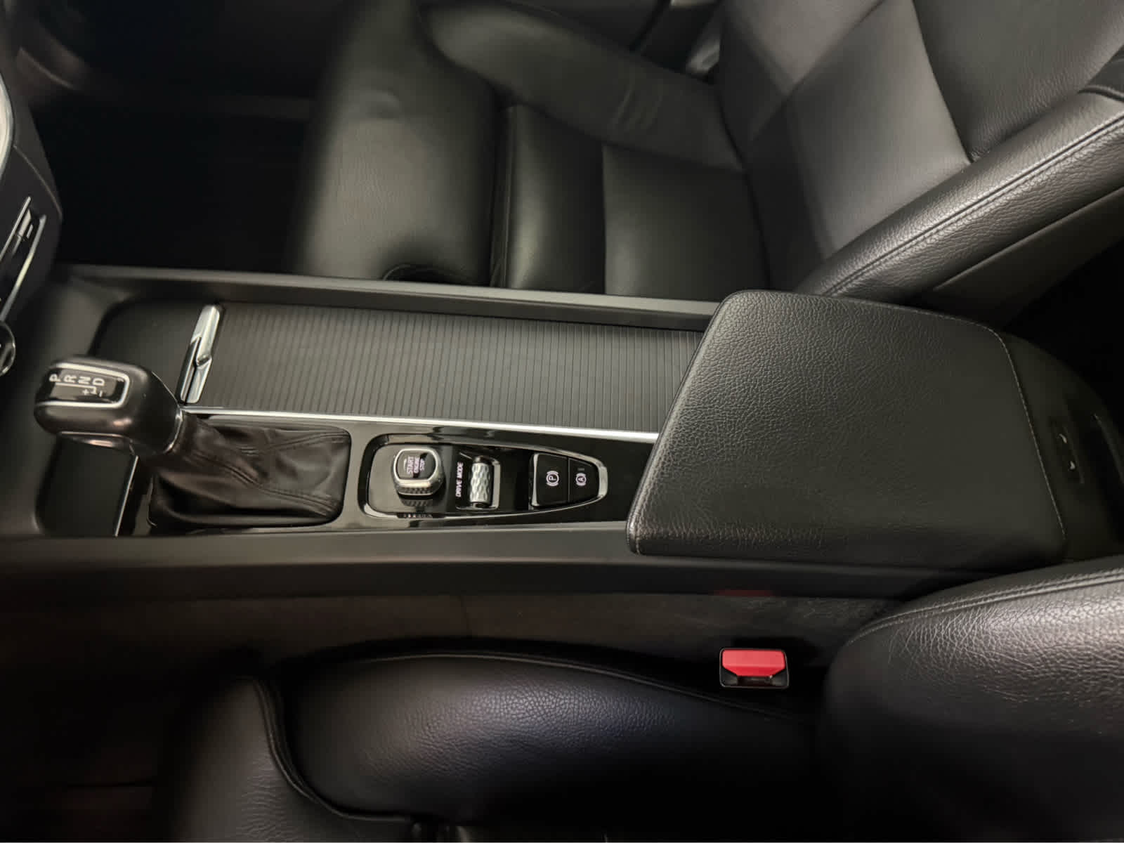 2019 Volvo XC60 Momentum