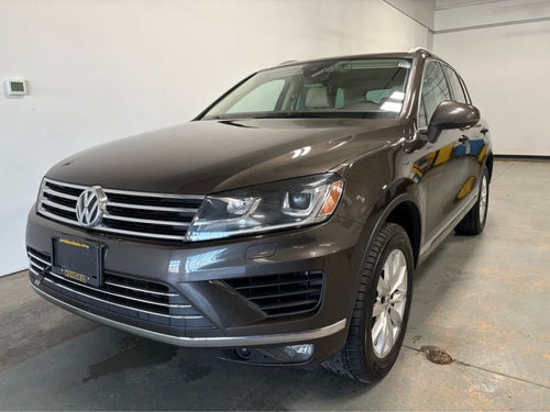 2017 Volkswagen Touareg Sport w/Technology