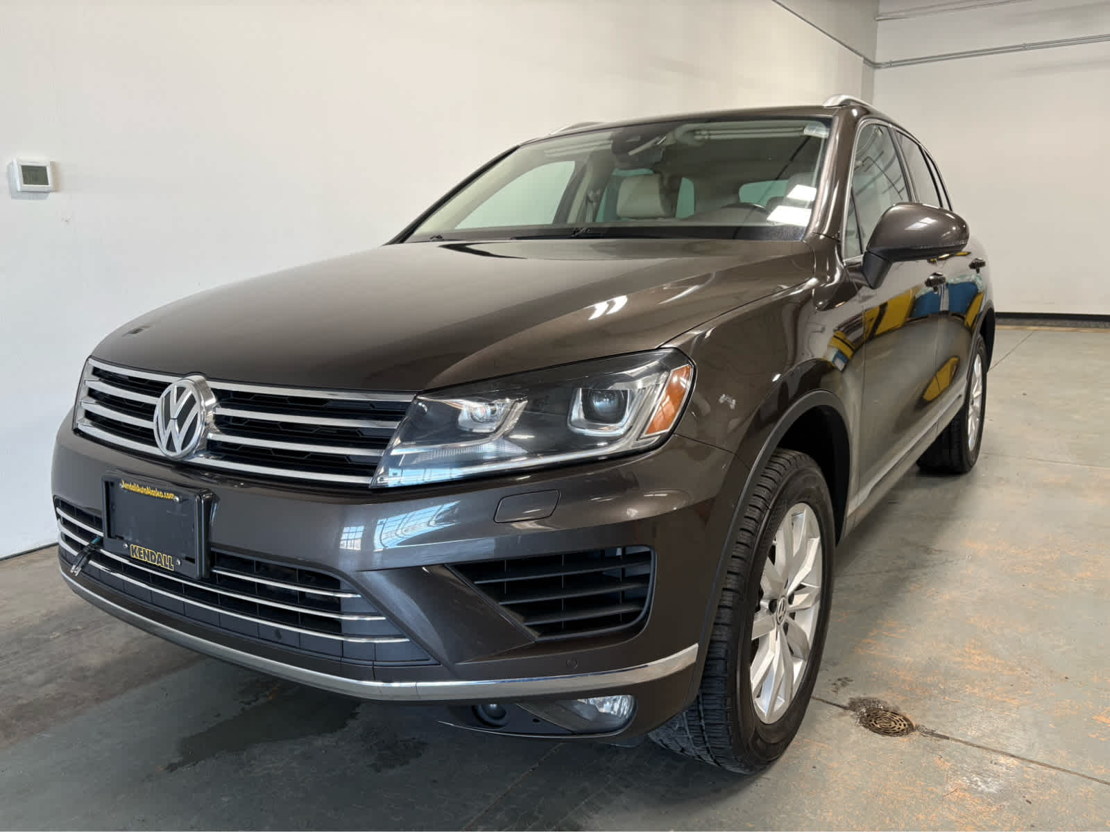 2017 Volkswagen Touareg Sport w/Technology