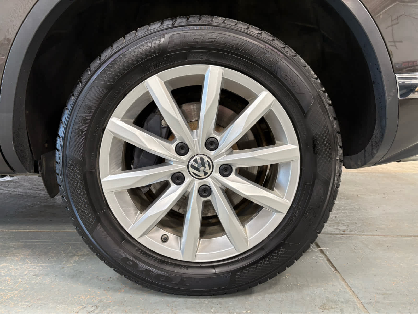 2017 Volkswagen Touareg Sport w/Technology