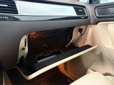 2017 Volkswagen Touareg Sport w/Technology