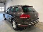 2017 Volkswagen Touareg Sport w/Technology